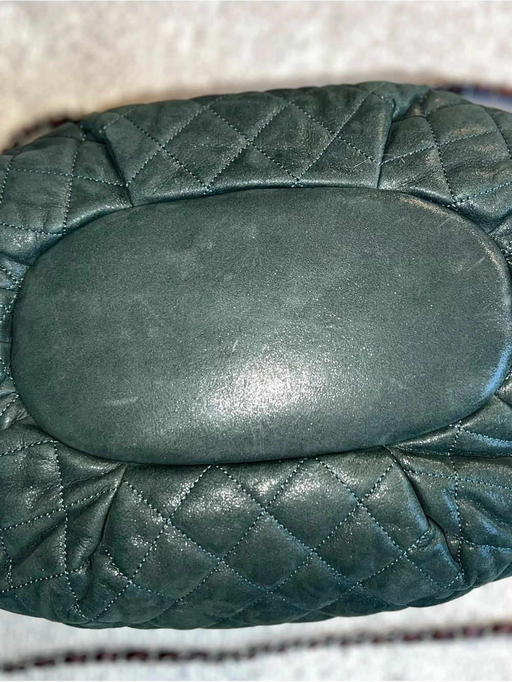 CHANEL vintage matelassé